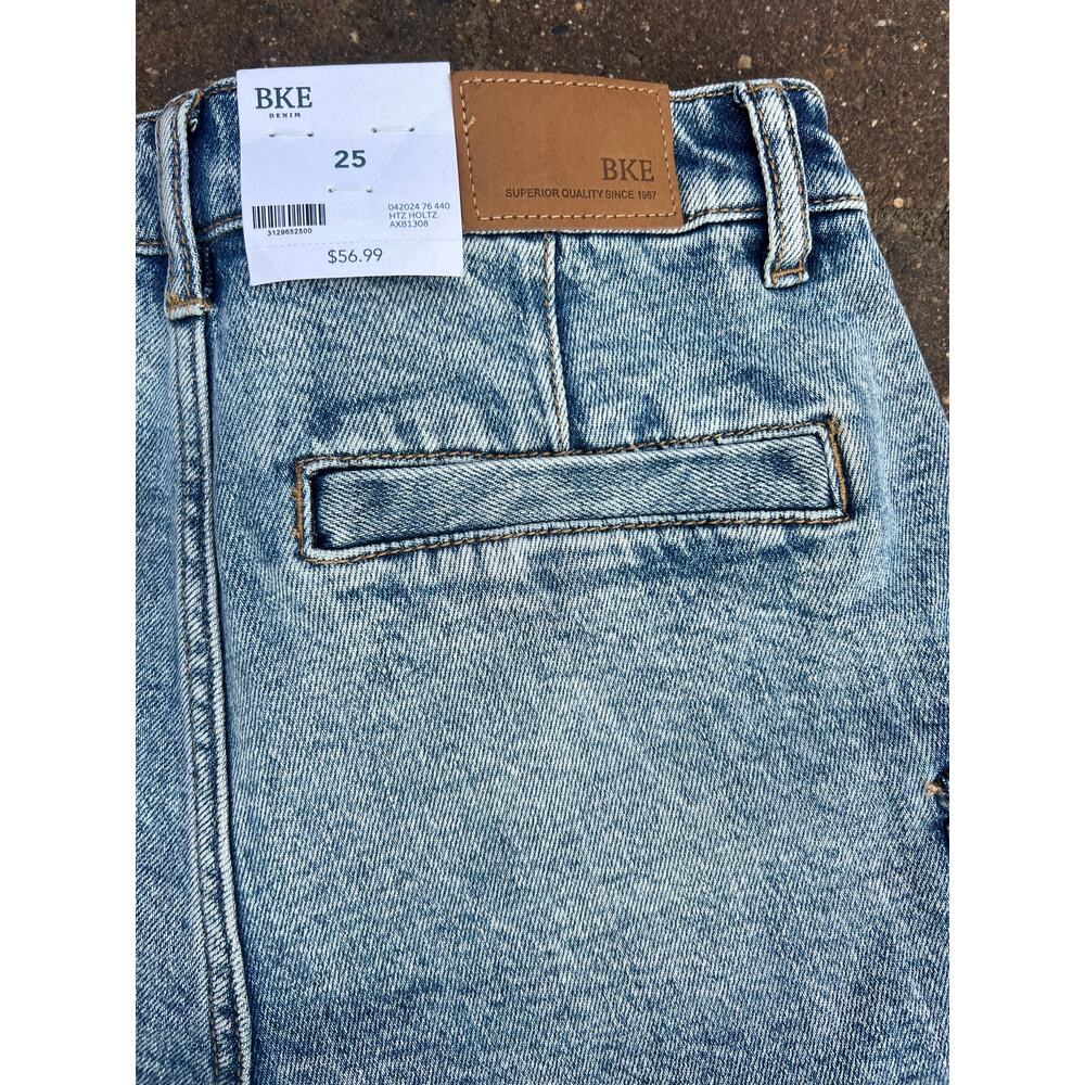 NWT Billie high rise slim fit cargo jean shorts size 25x3" - Picture 3 of 4